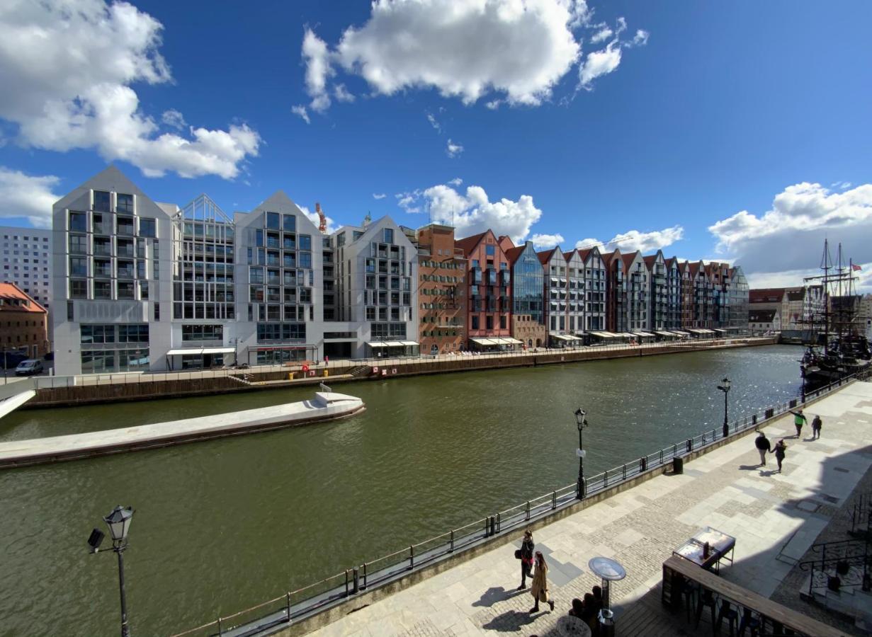 By The River Apartments Gdańsk Exteriör bild